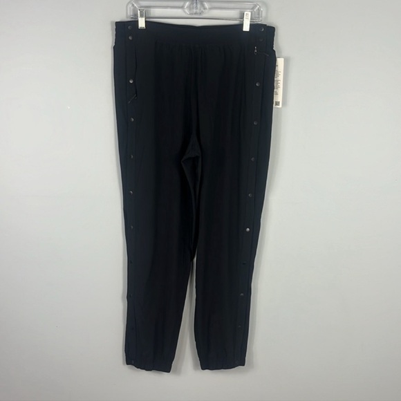 Lululemon Tearaway Mid-Rise Track Pant Size 8 Black LW5GAXS NWT - Picture 10 of 16